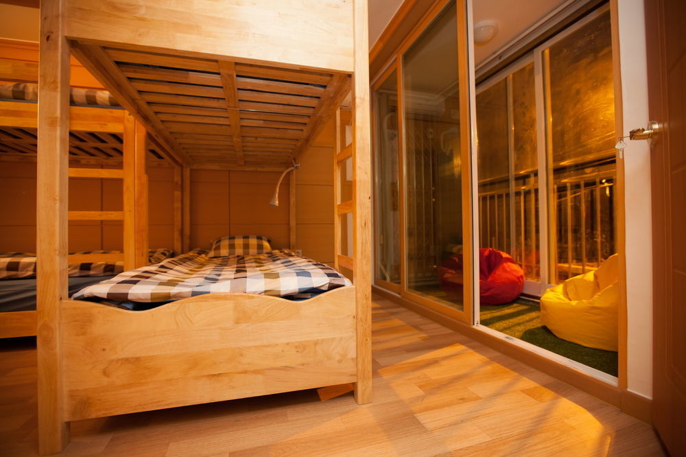 The Blossom Yeonnam Guesthouse Seoul Exterior photo
