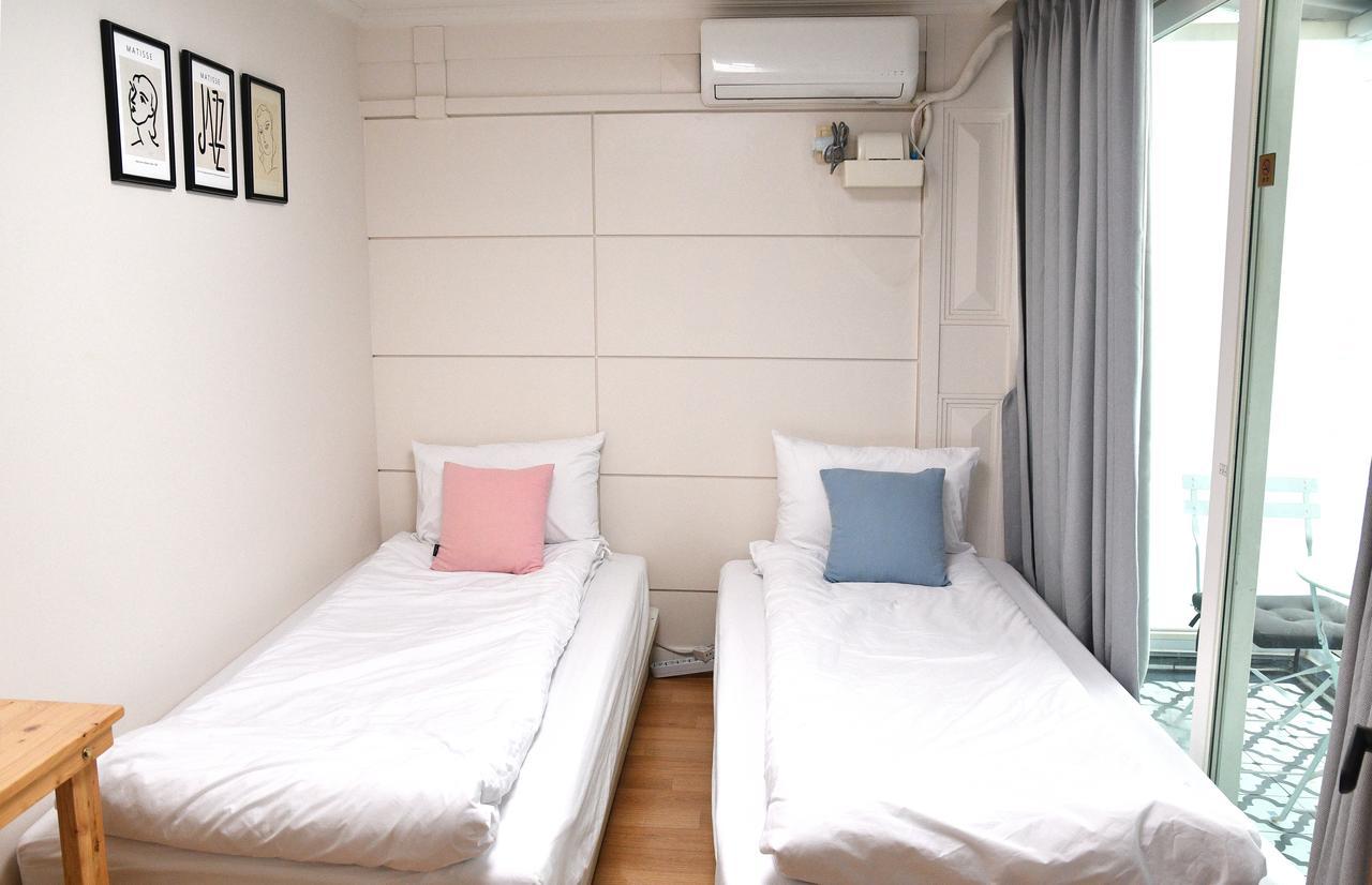 The Blossom Yeonnam Guesthouse Seoul Exterior photo